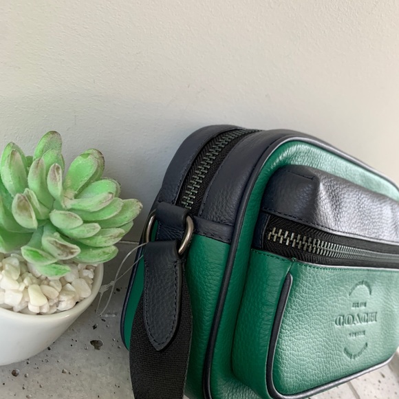 NWT Coach Thompson Small Camera Bag - Picture 5 of 17